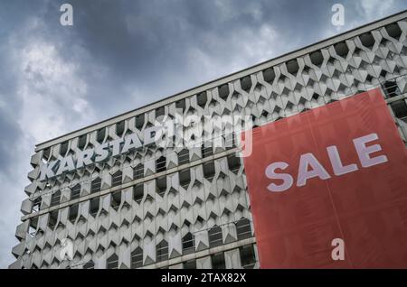 Fassade, Galeria Karstadt, Breiter Weg, Magdeburg, Sachsen-Anhalt, Deutschland *** Fassade, Galeria Karstadt, Breiter Weg, Magdeburg, Sachsen-Anhalt, Deutschland Stockfoto