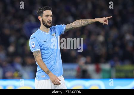 Rom, Italie. Dezember 2023. Luis Alberto von Latium Gesten während des italienischen Meisterschaftsspiels Serie A zwischen SS Lazio und Cagliari Calcio am 2. Dezember 2023 im Stadio Olimpico in Rom, Italien - Foto Federico Proietti/DPPI Credit: DPPI Media/Alamy Live News Stockfoto