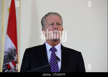 Wien, Österreich. November 2014. Reinhold Mitterlehner (ÖVP), von 2014 bis 2017 Vizekanzler der Republik Österreich Stockfoto