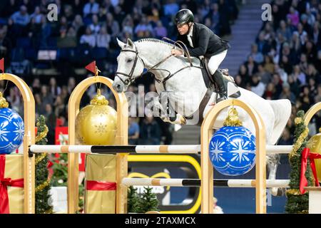 Stockholm, Stockholm, Schweden. Dezember 2023. SWE Rolf-Goran Bengtsson mit Pferd Zuccero während der International Horse Show International Jumping Competition in der Friends Arena am 3. Dezember in Stockholm (Foto: © Johan Dali/ZUMA Press Wire) NUR REDAKTIONELLE VERWENDUNG! Nicht für kommerzielle ZWECKE! Stockfoto