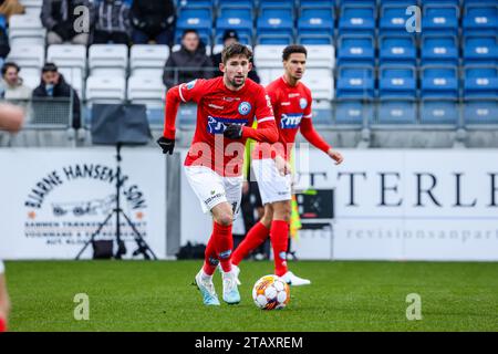 Lyngby, Dänemark. Dezember 2023. Mark Brink (14) von Silkeborg, WENN er während des 3F Superliga-Spiels zwischen Lyngby BK und Silkeborg IF im Lyngby Stadium in Lyngby gesehen wurde. (Foto: Gonzales Photo/Alamy Live News Stockfoto