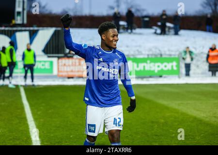 Lyngby, Dänemark. Dezember 2023. Tochi Chukwuani (42) von Lyngby BK während des 3F Superliga-Spiels zwischen Lyngby BK und Silkeborg IF im Lyngby Stadium in Lyngby. (Foto: Gonzales Photo/Alamy Live News Stockfoto