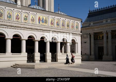 Rumänisch-Orthodoxe Patriarchalkirche (Metropolitankirche), Dealul Mitropoliei, Bukarest, Rumänien, August 2023 Stockfoto