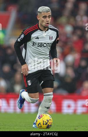 Liverpool, Großbritannien. Dezember 2023. Andreas Pereira #18 von Fulham mit dem Ball während des Premier League-Spiels Liverpool gegen Fulham in Anfield, Liverpool, Vereinigtes Königreich, 3. Dezember 2023 (Foto: Mark Cosgrove/News Images) Credit: News Images LTD/Alamy Live News Stockfoto