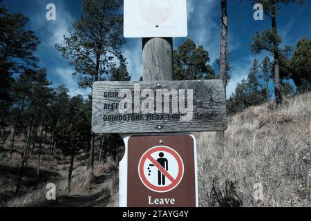 Das ist von einer Reihe von Fotos, die ich auf dem Grindstone Lake Loop Trail in der Nähe von Ruidoso New Mexico gemacht habe. Dieser Ort ist Teil des Lincoln National Forest. Stockfoto