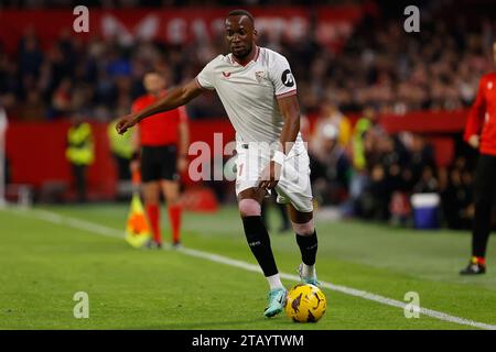 Sevilla, Spanien. Dezember 2023. Dodi Lukebakio (11) vom Sevilla FC während des LaLiga-Spiels zwischen Sevilla FC und Villarreal im Estadio Ramon Sanchez Pizjuan in Sevilla. (Foto: Gonzales Photo/Alamy Live News Stockfoto