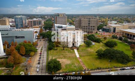 Baton Rouge, LA - 1. Dezember 2023: Das Old Louisiana State Capitol Building in Baton Rouge, LA Stockfoto