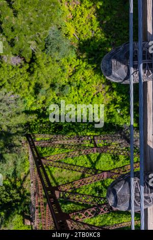 Blick vom Bear Creek Trestle entlang der Milwaukee Road Route, jetzt auf dem Hiawatha Scenic Bike Trail, Montana und Idaho, USA Stockfoto