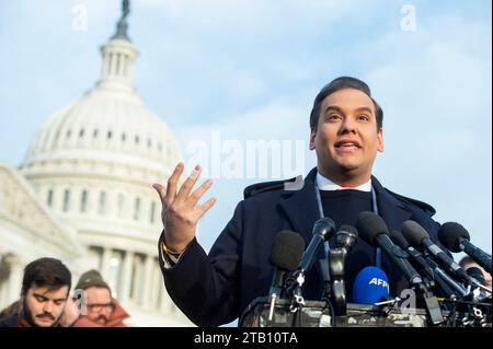 Washington, Usa. November 2023 30. Pressemitteilung des Repräsentanten der Vereinigten Staaten George Santos (Republikaner von New York) vor dem Kapitol der Vereinigten Staaten in Washington, DC, USA, Donnerstag, November 30, 2023. Foto: Rod Lamkey /CNP/ABACAPRESS.COM Credit: abaca Press/Alamy Live News Stockfoto