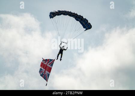 Bournemouth, Vereinigtes Königreich - 1. September 2023: Bournemouth Air Festival the Tigers Freefall Fallschirmspringer Display Team Stockfoto