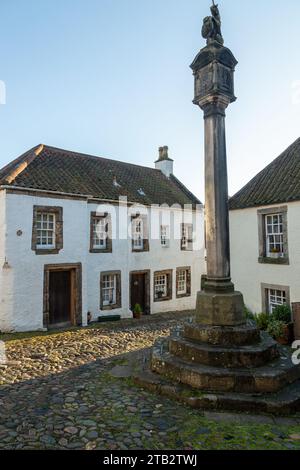 Das Mercat Kreuz in Culross, Fife, Schottland Stockfoto