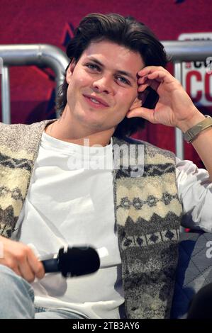Alex hogh Andersen auf der German Film & Comic Con Winter Edition in der Messe Dortmund. Dortmund, 03.12.2023 *** Alex hogh Andersen auf der German Film Comic Con Winter Edition auf der Messe Dortmund Dortmund, 03 12 2023 Foto:Xn.xKubelkax/xFuturexImagex Comic con 3343 Stockfoto