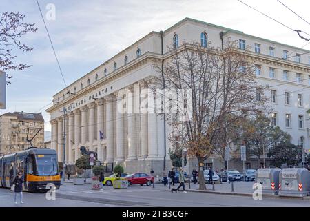 Sofia, Bulgarien - 16. Oktober 2023: Neuklassizistisches Gebäude des Justizpalastes am Vitosha Boulevard. Stockfoto