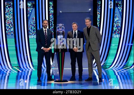 Gareth Southgate (England, Trainer), Matjaz Kek (Slowenien, Trainer), Kasper Hjulmand (Dänemark, Trainer), GER, UEFA Euro 2024 Endrunde, Auslosung Elbphilharmonie Hamburg, 02.12.2023 Foto: Eibner-Pressefoto/Michael Memmler Stockfoto