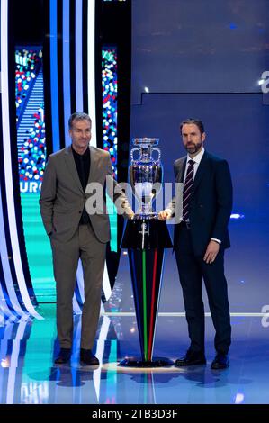 Kasper Hjulmand (Dänemark, Trainer), Gareth Southgate (England, Trainer), GER, UEFA Euro 2024 Endrunde, Auslosung Elbphilharmonie Hamburg, 02.12.2023 Foto: Eibner-Pressefoto/Michael Memmler Stockfoto