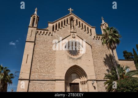 Kleine Stadt und Schlösser auf Mallorca, Spanien, Europa Stockfoto