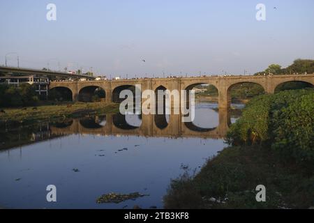 Am 30. November 2023 wurde die Chhatrapati Shivaji-Brücke 1924 erbaut, diese Heritage-Brücke wurde während der britischen Herrschaft von Raobahadur Ganpatrao Mahadeo Kenjale erbaut Stockfoto