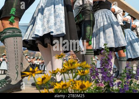 133. Gautrachtenfest des Gauverbandes I (Bayerischer Trachtenverband)D'Raschenberger Teisendorf Generalprobe im großen Festzelt Stockfoto