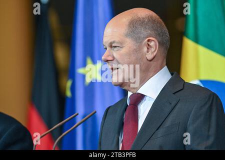 Berlin, Deutschland 04. Dezember 2023: 2. Deutsch-Brasilianische Regierungskonsultationen - 04.12.2023 im Bild: Bundeskanzler Olaf Scholz SPD *** Berlin, Deutschland 04 Dezember 2023 2 deutsch-brasilianische Regierungskonsultationen 04 12 2023 im Bild Bundeskanzler Olaf Scholz SPD Copyright: XFotostandx/xReuhlx Credit: Imago/Alamy Live News Stockfoto