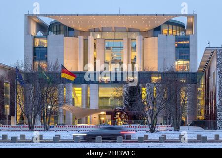 Das Bundeskanzleramt in Berlin. 04.12.2023, Berlin, das Bundeskanzleramt Berlin., Berlin Berlin Deutschland, DEU Bundeskanzleramt *** das Bundeskanzleramt Berlin 04 12 2023, Berlin, das Bundeskanzleramt Berlin, Berlin Deutschland, DEU Bundeskanzleramt Kredit: Imago/Alamy Live News Stockfoto