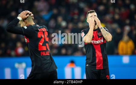 Leverkusen, Deutschland. Dezember 2023. Granit Xhaka (Leverkusen) Exequiel Palacios (Leverkusen) Bayer Leverkusen - Borussia Dortmund 03.12.2023 Copyri Stockfoto