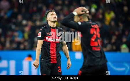 Leverkusen, Deutschland. Dezember 2023. Granit Xhaka (Leverkusen) Exequiel Palacios (Leverkusen) Bayer Leverkusen - Borussia Dortmund 03.12.2023 Copyri Stockfoto