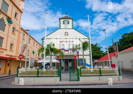 Sint Maarten Courthouse am Cyrus Wathey Square in der Front Street im historischen Zentrum von Philipsburg in Sint Maarten, niederländische Karibik. Stockfoto