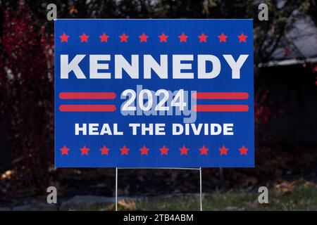 2024 US-Präsidentschaftswahlkampfschild für den unabhängigen Kandidaten Robert F. Kennedy Jr. Stockfoto