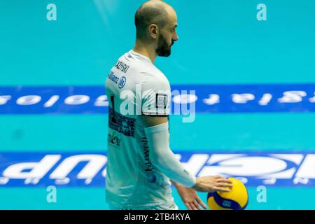 Monza, Italien. Dezember 2023. Kaziyski Matey (Allianz Milano) während des Spiels Vero Volley Monza vs Allianz Milano, Volleyball Italian Serie A Männer Superliga in Monza, Italien, 04. Dezember 2023 Credit: Independent Photo Agency/Alamy Live News Stockfoto