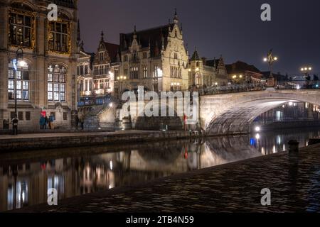 Winterspaziergang in der Altstadt von Gent, Belgien Stockfoto