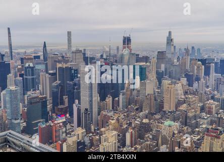 Panoramablick auf das Zentrum von Manhattan von der Edge Observation Deck in New York City Stockfoto