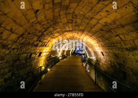 Der Templertunnel in der Altstadt von Akkon, Israel. Stockfoto