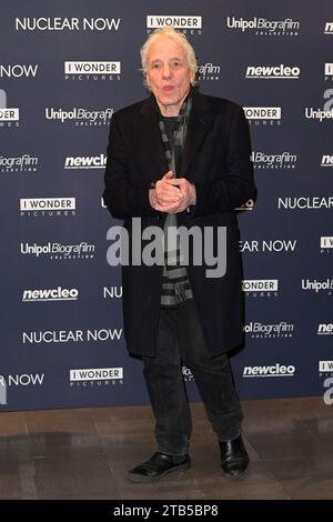 Rom, Italien. Dezember 2023. Abel Ferrara besucht die Premiere des Films Nuclear Now im Space Moderno Cinema. Quelle: SOPA Images Limited/Alamy Live News Stockfoto