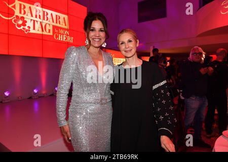 Kelly Rutherford und Karen Webb/Mon Cheri Barbara Tag/Isarpost/München/04. Dezember 2023 *** Kelly Rutherford und Karen Webb Mon Cheri Barbara Tag Isarpost München 04 Dezember 2023 Credit: Imago/Alamy Live News Stockfoto