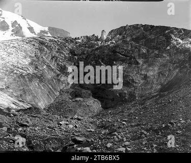 Wall of Ice at Mouth of Nisqually Glacier, 4. August 1895 (WAITE 69). Stockfoto