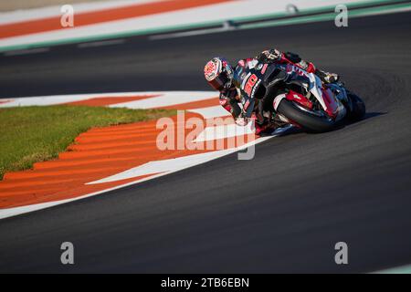 Cheste, Spanien. November 2023. Takaaki Nakagami aus Japan und LCR Honda fahren während der Trainingseinheit der MotoGP Gran Premio Motul de la Comunitat Valenciana auf dem Ricardo Tormo Circuit (Cheste, Trainingseinheit der MotoGP Gran Premio Motul de la Comunitat Valenciana). (Foto: Vicente Vidal Fernandez/SOPA Images/SIPA USA) Credit: SIPA USA/Alamy Live News Stockfoto