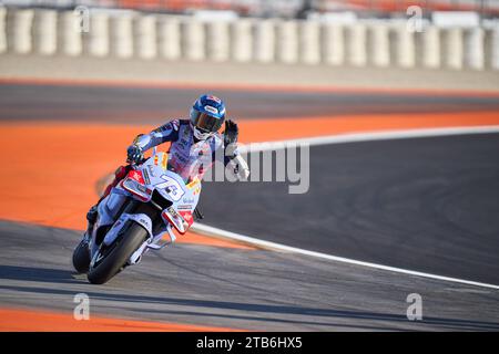 Cheste, Spanien. November 2023. Alex Marquez aus Spanien und Gresini Racing MotoGP fahren während des Qualifying der MotoGP Gran Premio Motul de la Comunitat Valenciana auf dem Ricardo Tormo Circuit (Cheste, Übungseinheit der MotoGP Gran Premio Motul de la Comunitat Valenciana). (Foto: Vicente Vidal Fernandez/SOPA Images/SIPA USA) Credit: SIPA USA/Alamy Live News Stockfoto