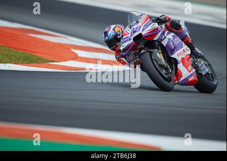 Cheste, Spanien. November 2023. Jorge Martin aus Spanien und Prima Pramac Racing fahren während des Moto GP Valencia Tests auf dem Ricardo Tormo Circuit (Cheste, Moto GP Valencia Test). (Foto: Vicente Vidal Fernandez/SOPA Images/SIPA USA) Credit: SIPA USA/Alamy Live News Stockfoto