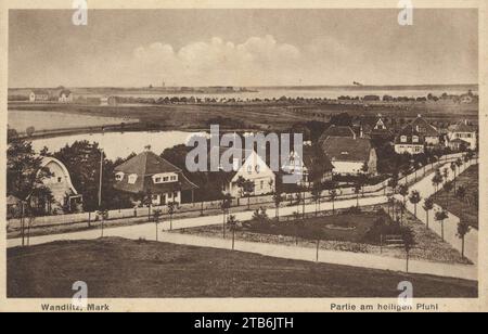 Wandlitz, Brandenburg - Stadtansicht am Heiligen Pfuhl Stockfoto