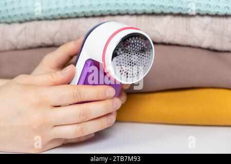 Elektrische Tragbare Kleidung Pille Entferner, Kleidung Pflege Geräte. Stockfoto