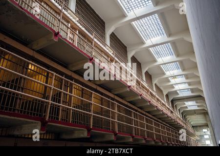 Zellreihen im Alcatraz-Gefängnis, San Francisco, Kalifornien, USA Stockfoto