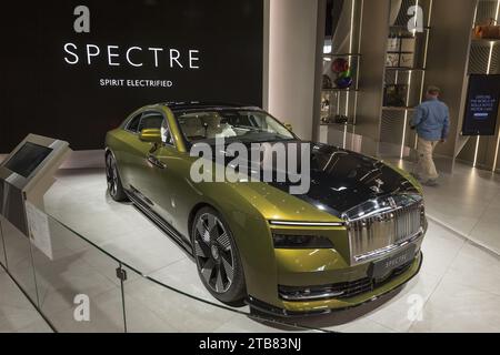 Rollt Royce Elektroauto in der BMW Welt in München Stockfoto