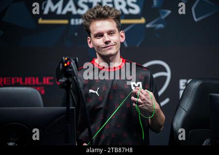 ESPOO, FINNLAND - 1. DEZEMBER: David „Frozen“ Cernansky von MOUZ lächelnd während des Elisa Masters Espoo 2023 - Tag 3 in Metro Areena am 1. Dezember 2023 in Espoo, Finnland. (Foto: Gabriel Calvino Alonso/Orange Pictures) Stockfoto