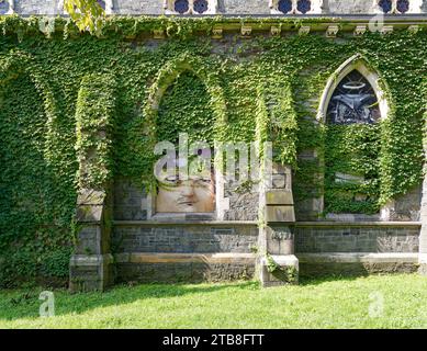 Patrick Keeley entwarf die Albany Landmark St. Joseph’s Church, erbaut 1860. Trotz ihrer Prominenz wurde die Kirche aufgegeben. Stockfoto