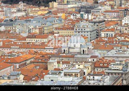 Blick auf Triest, eine Stadt und Seehafen im Nordosten Italiens, Europa. Stockfoto