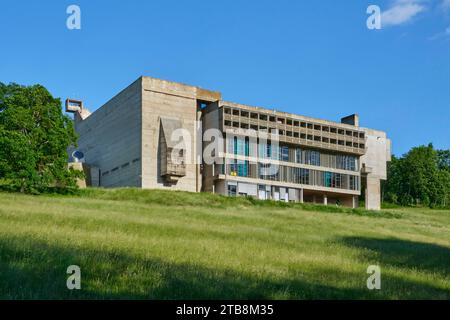 Dominikanerpriorei, Kloster Sainte-Marie de La Tourette, ein Betongebäude des Architekten Le Corbusier, in Eveux-sur-Arbresle (Zentrum Stockfoto