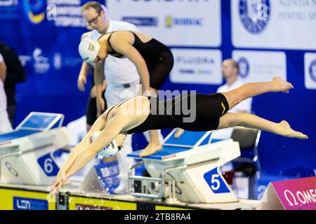 Schwimmer der Niederlande während WomenÂ 4x50 m Freestyle Heats bei der LEN Kurzkurs-Europameisterschaft 2023 am 5. Dezember 2023 in Otopeni, Rumänien Stockfoto