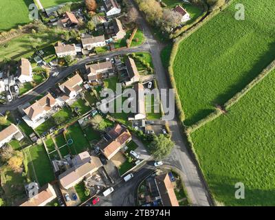 Blick über die Wallycourt Road, im Dorf Chew Stoke, Bristol, Großbritannien. (18-11-2022) Stockfoto