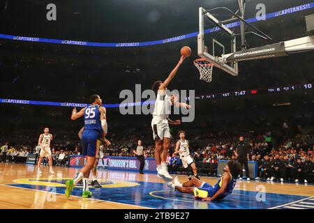 Mexiko-Stadt, Ciudad de Mexico, Mexiko. Dezember 2023. 3. Dezember 2023 in Mexico City, Mexiko: Dominick Barlow (26) von Austin Spurs im Kampf gegen die Capitanes während der NBA G League zwischen Mexico City Capitanes und Austin Spurs in der Mexico City Arena. Am 3. Dezember 2023. In Mexiko-Stadt, Mexiko. (Kreditbild: © Carlos Santiago/eyepix via ZUMA Press Wire) NUR REDAKTIONELLE VERWENDUNG! Nicht für kommerzielle ZWECKE! Stockfoto