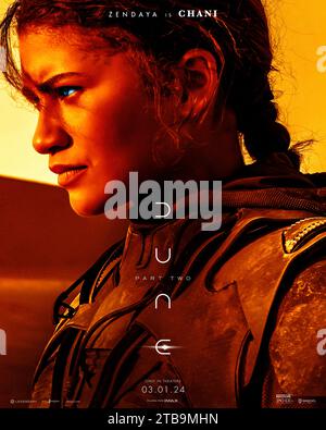 Dune: Part Two (2024) von Denis Villeneuve mit Zendaya als Chani in der Großbildverfilmung von Frank Herberts Science-fiction-Meisterwerk. Paul Atreides vereinigt sich mit Chani und den Fremen und sucht Rache an den Verschwörern, die seine Familie zerstörten. Poster mit US-Zeichen ***NUR FÜR REDAKTIONELLE ZWECKE***. Quelle: BFA / Warner Bros Stockfoto